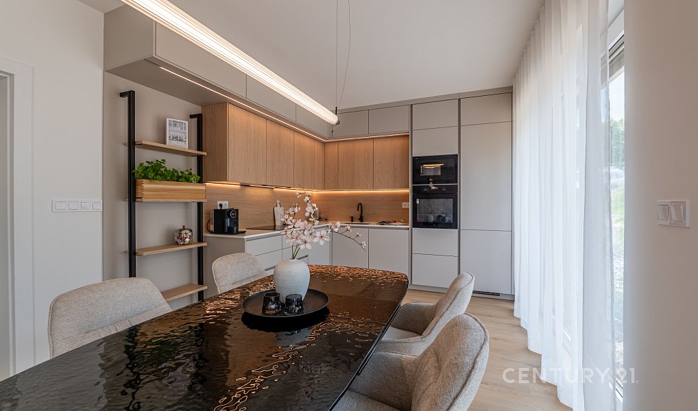 Prodej bytu 6+kk 150 m², Kamenice – náhled fotky 7