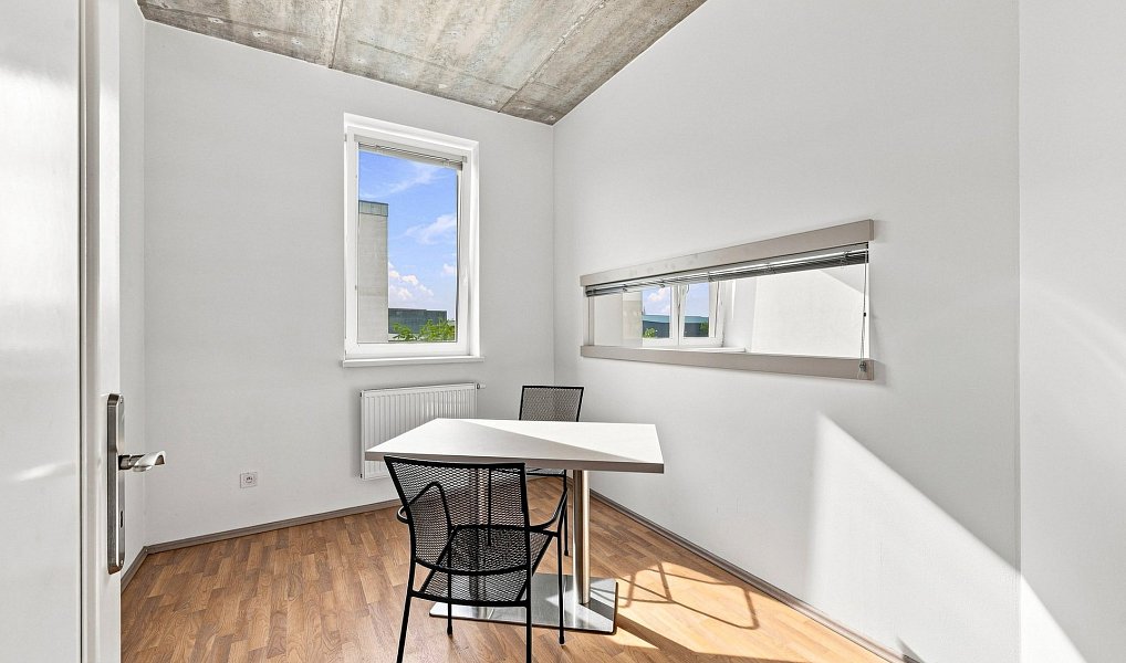 Pronájem kanceláře 32 m², Praha – náhled fotky 5