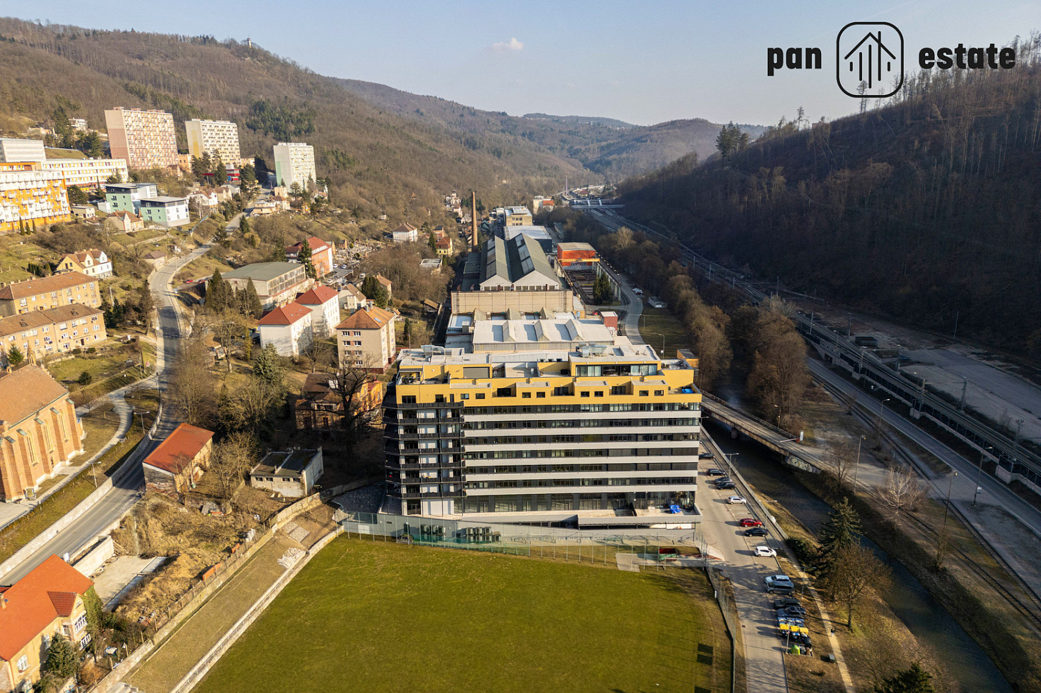Prodej obchodních prostor 63 m² – fotografie 2