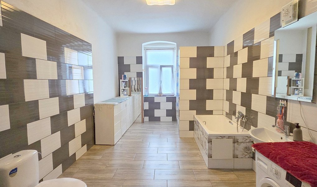 Prodej domu 143 m² s pozemkem 553 m², České Velenice – náhled fotky 3