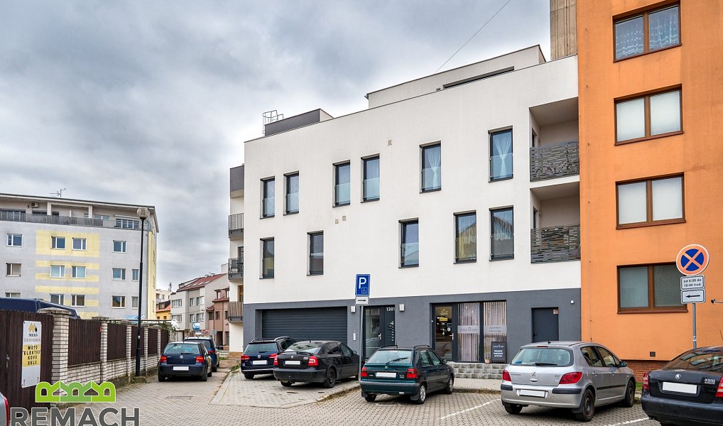Pronájem bytu 2+kk 144 m², Uherské Hradiště – náhled fotky 7