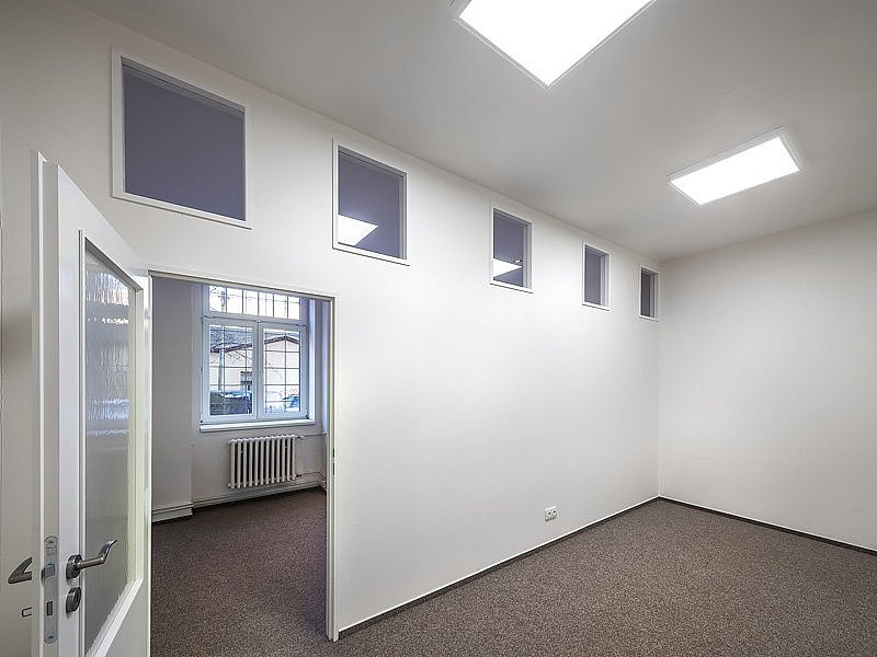 Pronájem obchodních prostor 78 m² — photo 5
