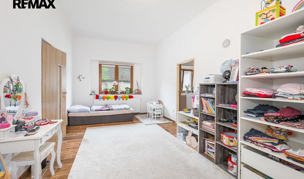 Prodej domu 363 m² s pozemkem 1 624 m², Paračov – náhled fotky 31