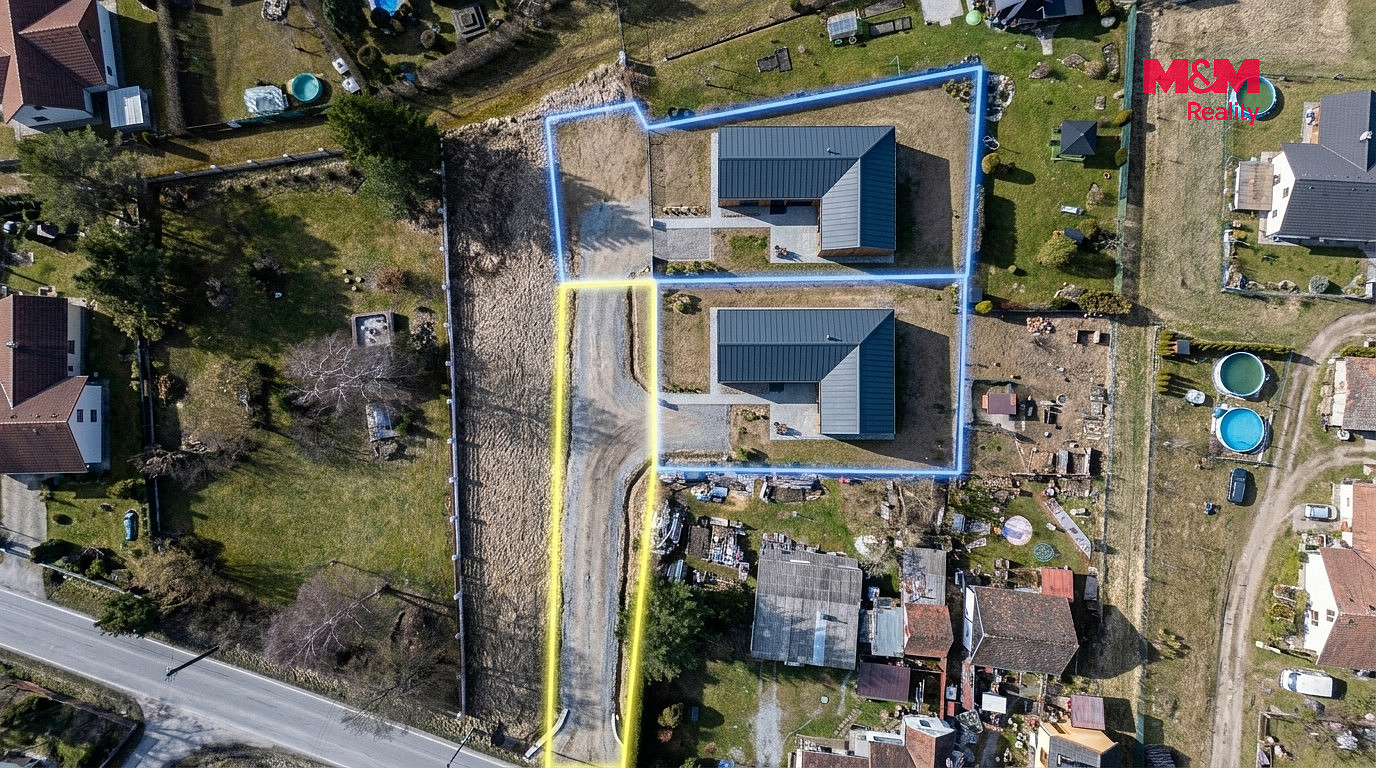 Prodej stavebního pozemku 866 m² – fotografie 2