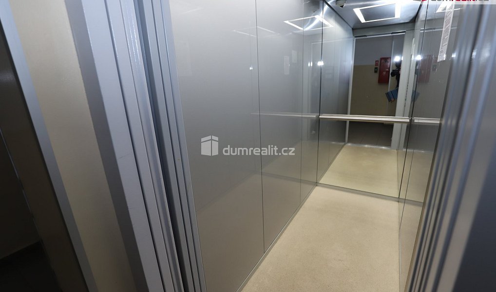 Prodej bytu 3+1 64 m², Praha – náhled fotky 16