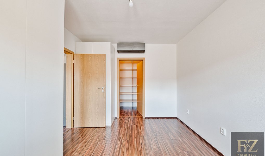 Prodej bytu 3+kk 78 m², Tábor – náhled fotky 8