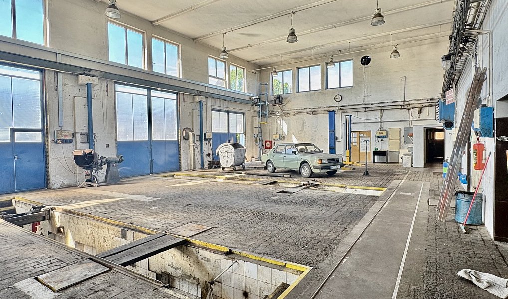 Pronájem komerčního objektu (jiného typu) 888 m², Zlín – náhled fotky 5