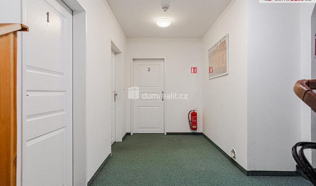 Prodej ubytovacího objektu 350 m², Nové Hamry – náhled fotky 26