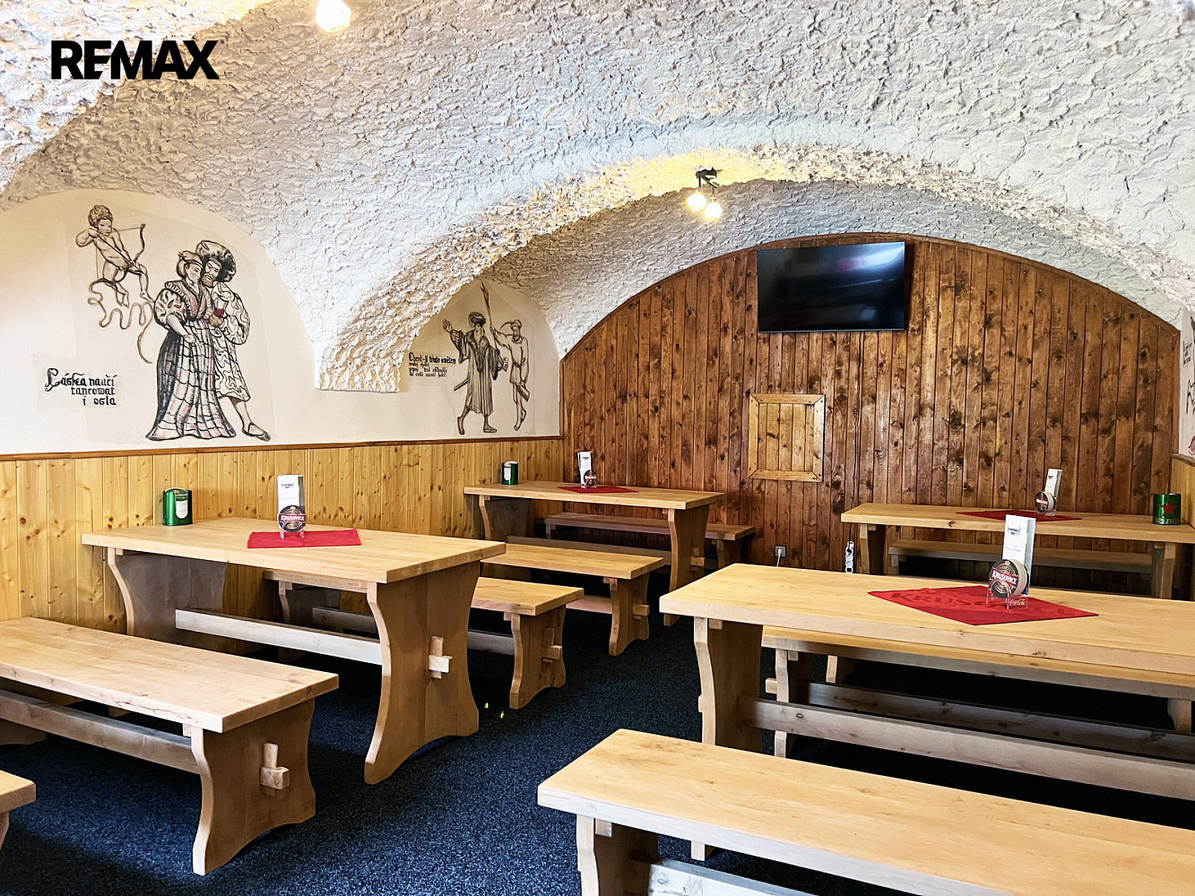 Prodej apartmánů s restaurací a vinárnou 510 m², pozemek 706 m², Jindřichovice – další