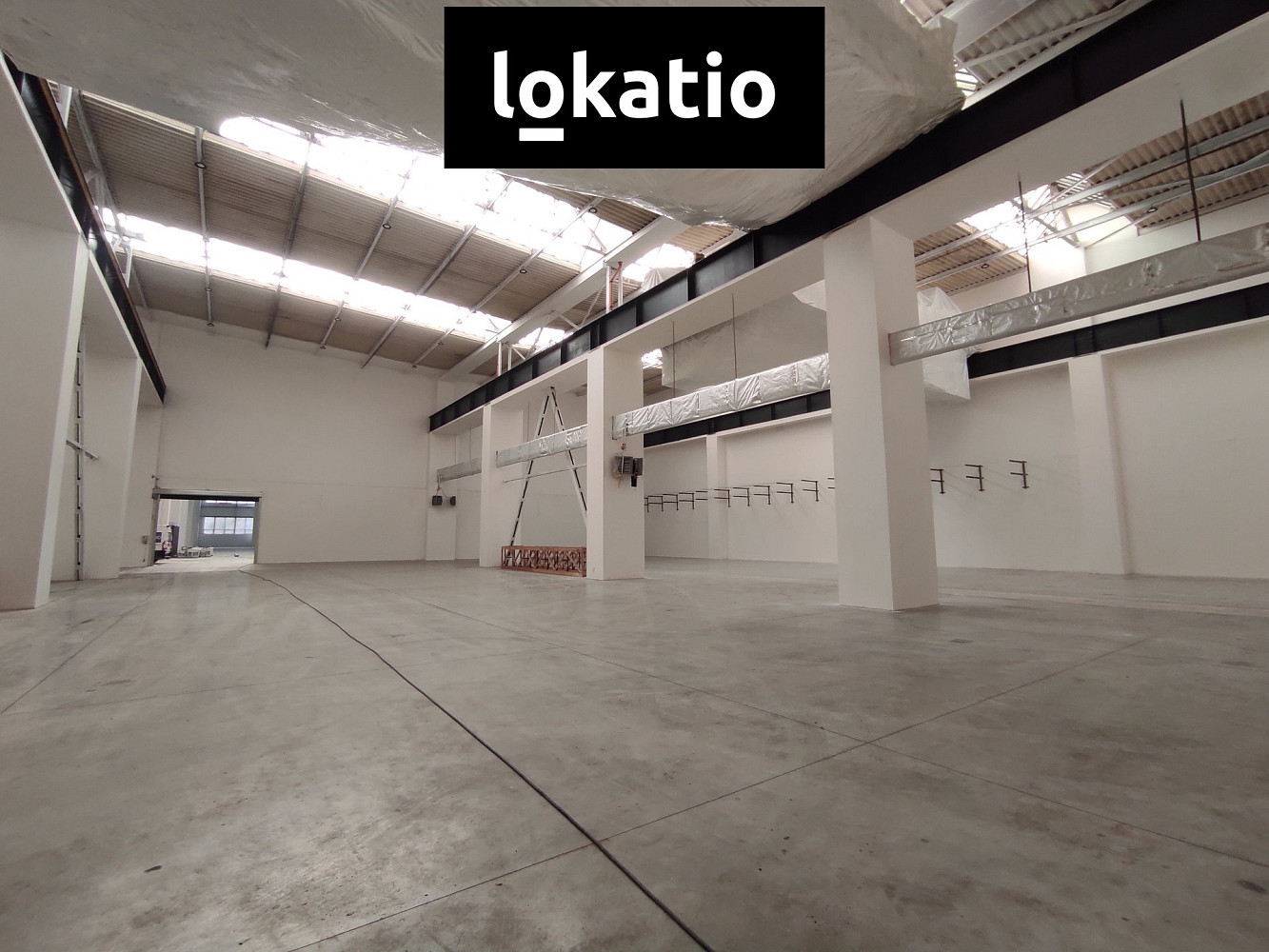 Pronájem skladovacích prostor 2 465 m²