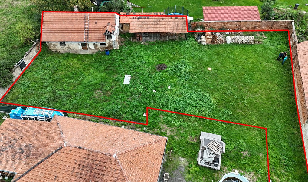 Prodej stavebního pozemku 977 m², Zálezlice – náhled fotky 3
