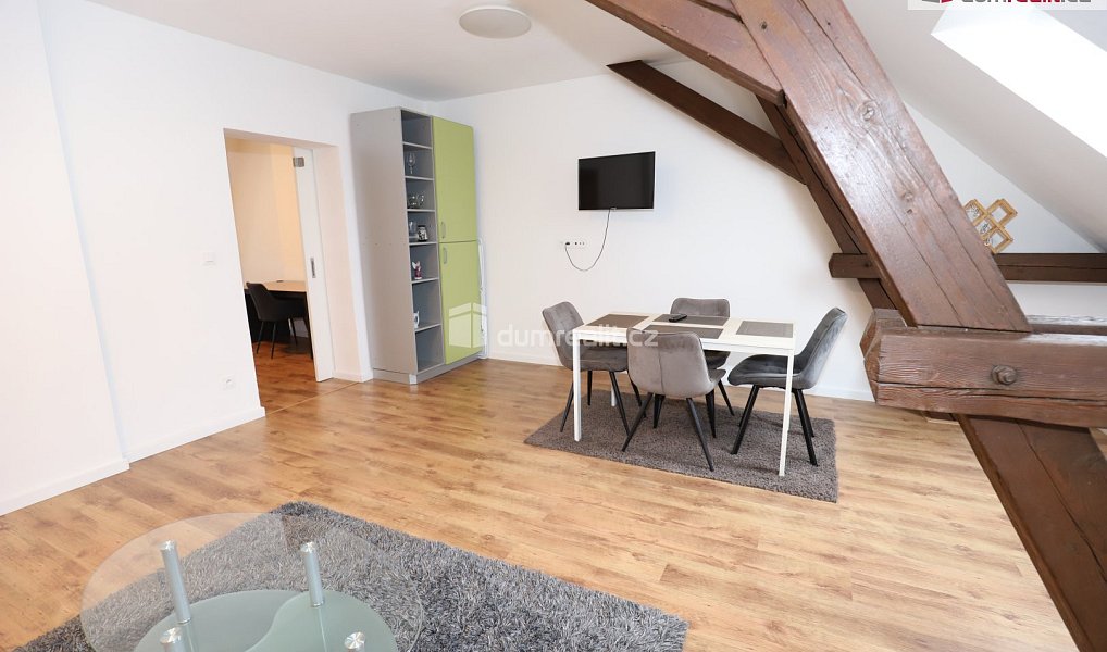 Prodej bytu 3+1 87 m², Cheb – náhled fotky 3