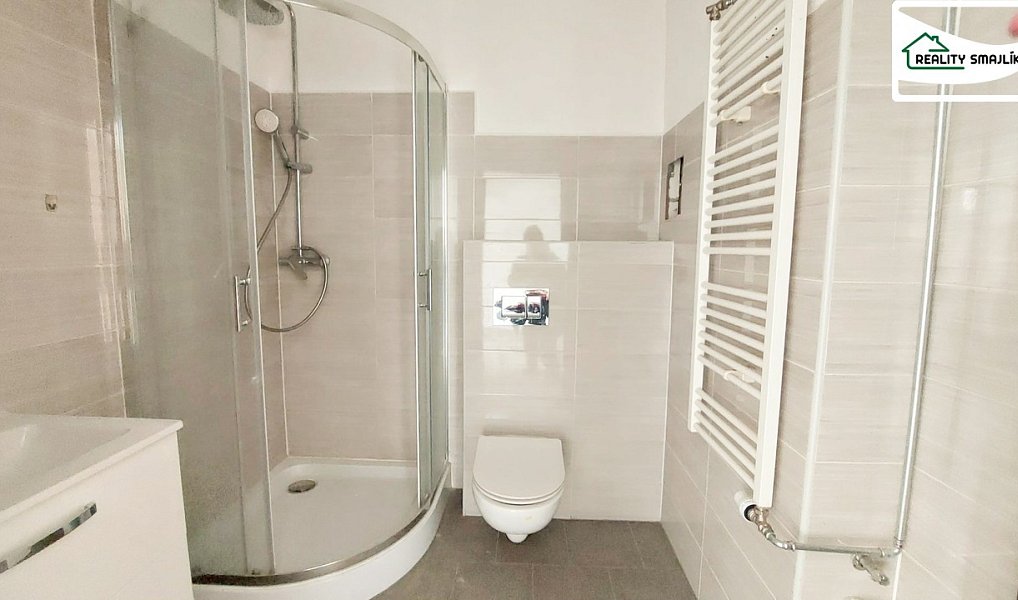 Pronájem bytu 1+1 45 m², Cheb – náhled fotky 3