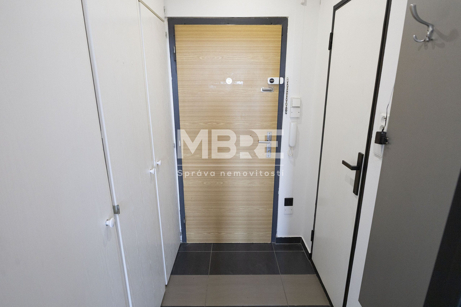 Pronájem bytu 1+kk 32 m² – fotografie 4