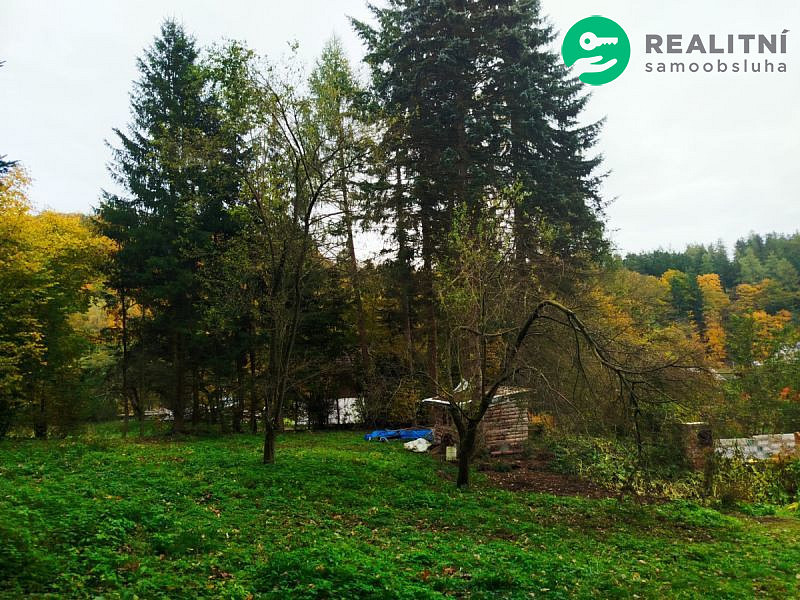 Prodej stavebního pozemku 2 020 m² – fotografie 3