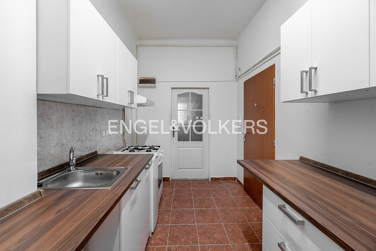 Pronájem bytu 2+1 46 m² – fotografie 3
