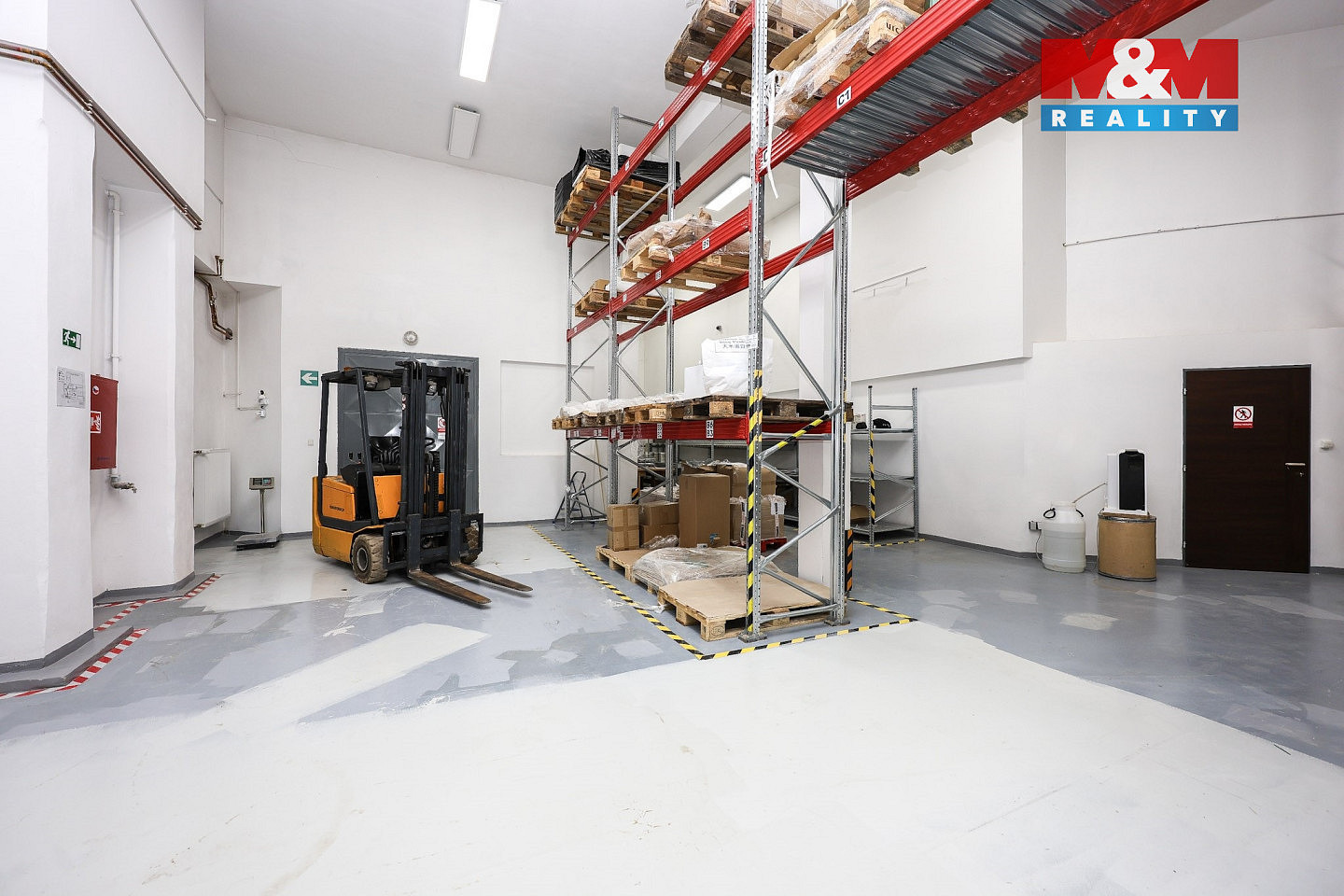 Pronájem skladovacích prostor 900 m² — photo 4
