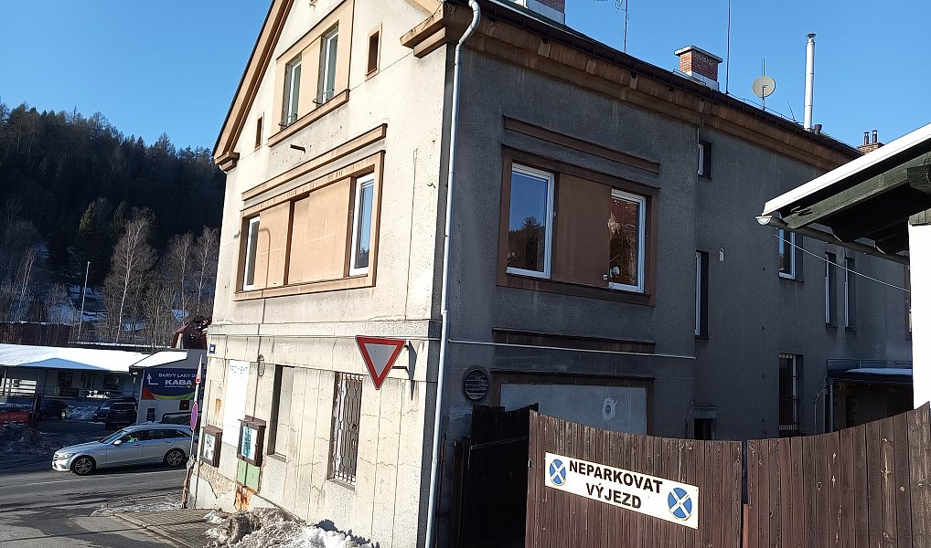 Prodej obchodních prostor 500 m², Tanvald – náhled fotky 3