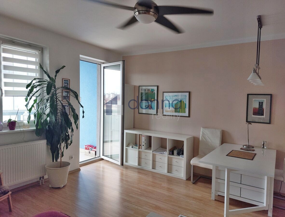 Pronájem bytu 1+kk 32 m²