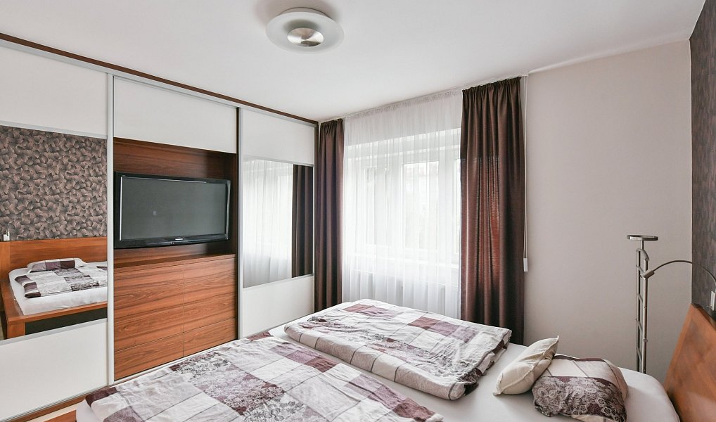 Pronájem bytu 2+1 74 m², Praha – náhled fotky 10
