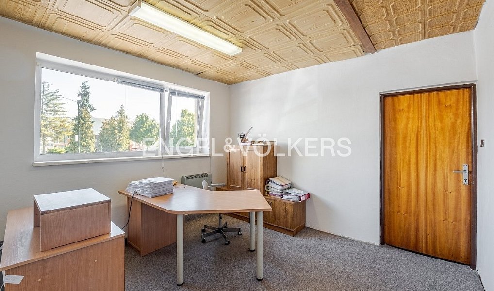 Pronájem kanceláře 2 550 m², Nymburk – náhled fotky 10