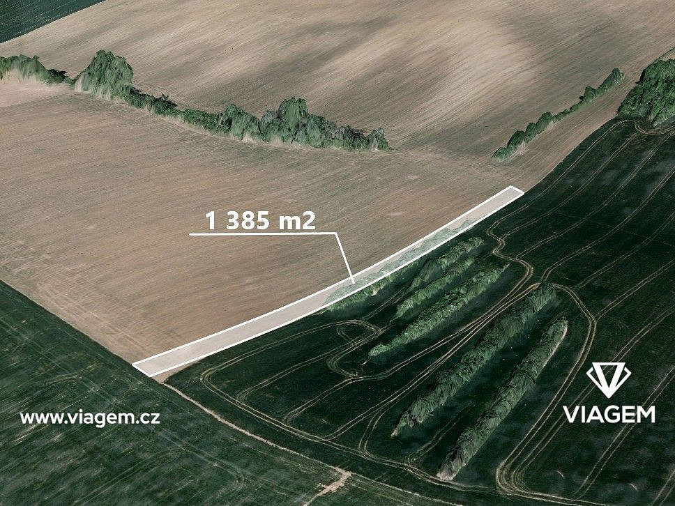 Prodej pole 1 385 m²