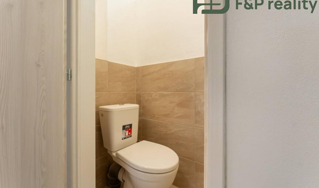 Pronájem domu 102 m² s pozemkem 251 m², Praha – náhled fotky 17