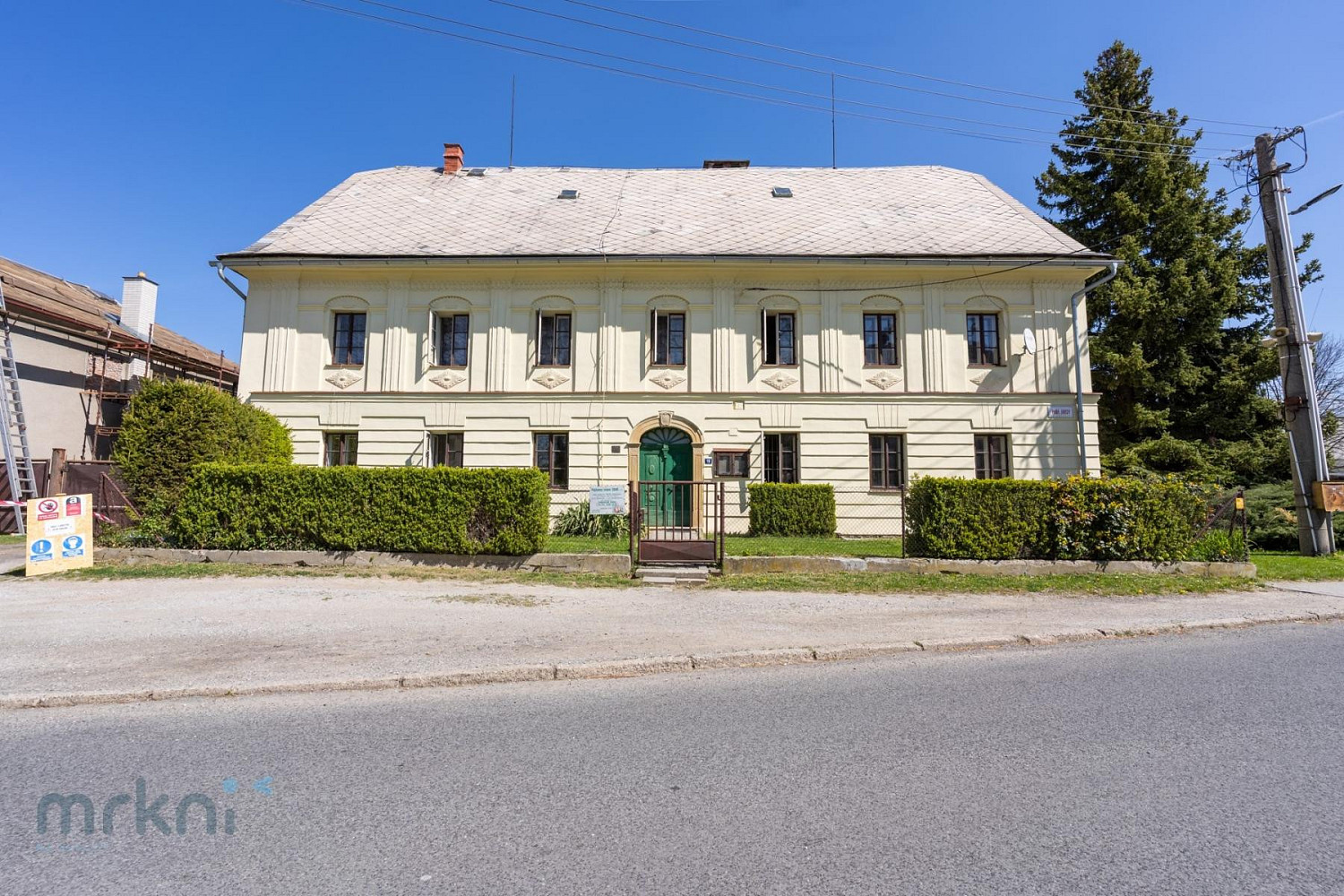 Prodej domu 400 m² s pozemkem 1 400 m²