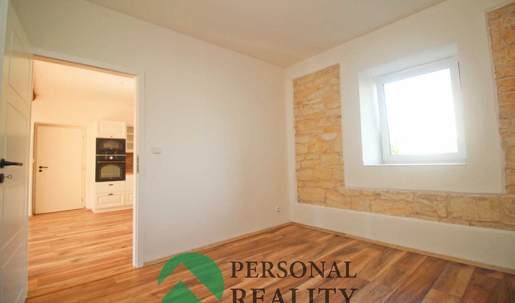 Prodej bytu 3+kk 65 m², Kounov – náhled fotky 7