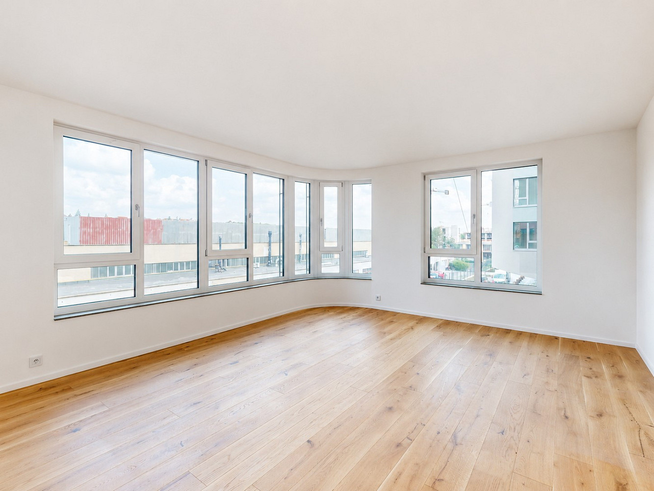 Pronájem bytu 1+kk 39 m² — photo 3