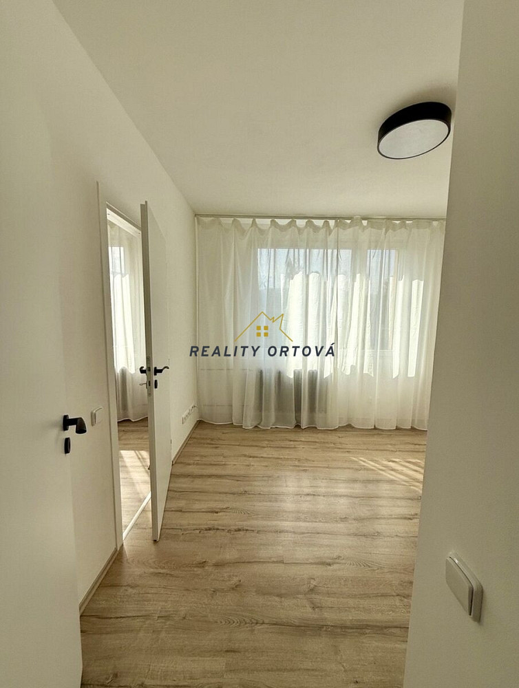 Pronájem bytu 1+1 36 m²