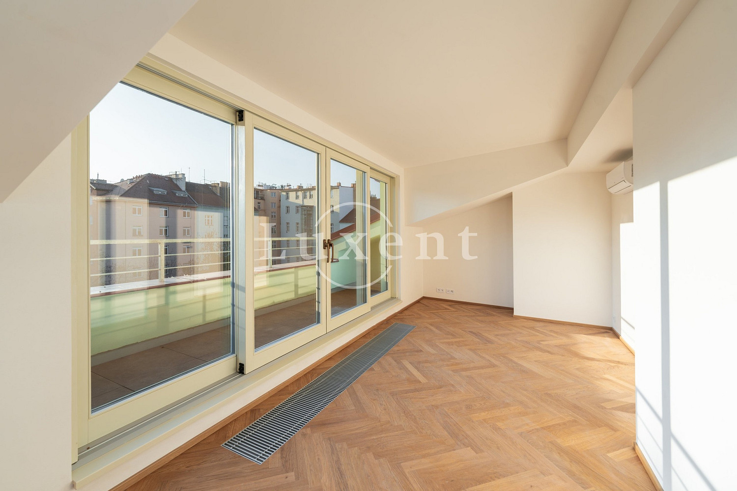 Prodej bytu 3+kk 82 m² — photo 3