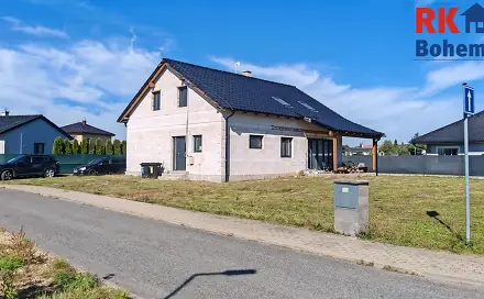 Prodej domu 170 m² s pozemkem 802 m², Okružní, Mnichovo Hradiště - Veselá, okres Mladá Boleslav