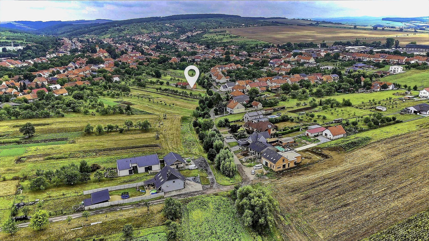Prodej stavebního pozemku 1 325 m² – fotografie 5