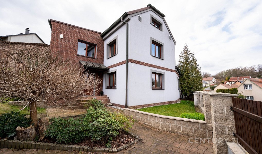 Prodej domu 231 m² s pozemkem 584 m², Rynholec – náhled fotky 22
