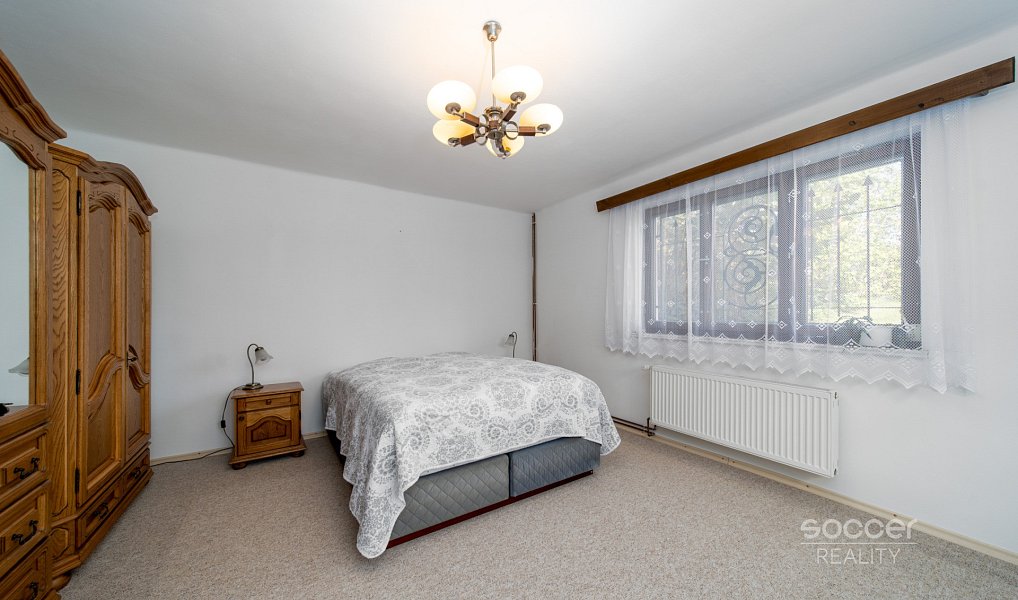 Pronájem domu 180 m² s pozemkem 1 662 m², Dobrovice – náhled fotky 9