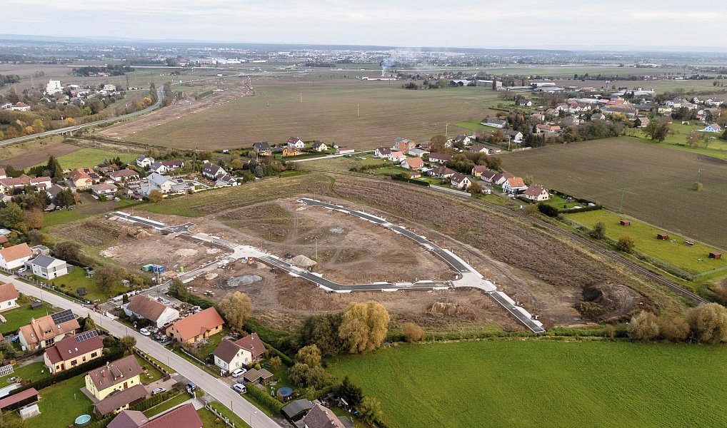 Prodej stavebního pozemku 842 m², Všestary – náhled fotky 4