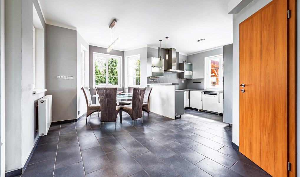 Prodej domu 212 m² s pozemkem 475 m², Chocerady – náhled fotky 10