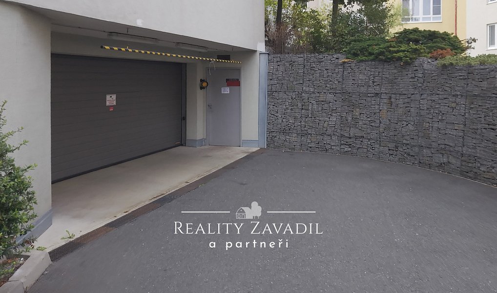 Prodej garážového stání 13 m2, Praha - Kyje, Praha – fotka 1 z 19