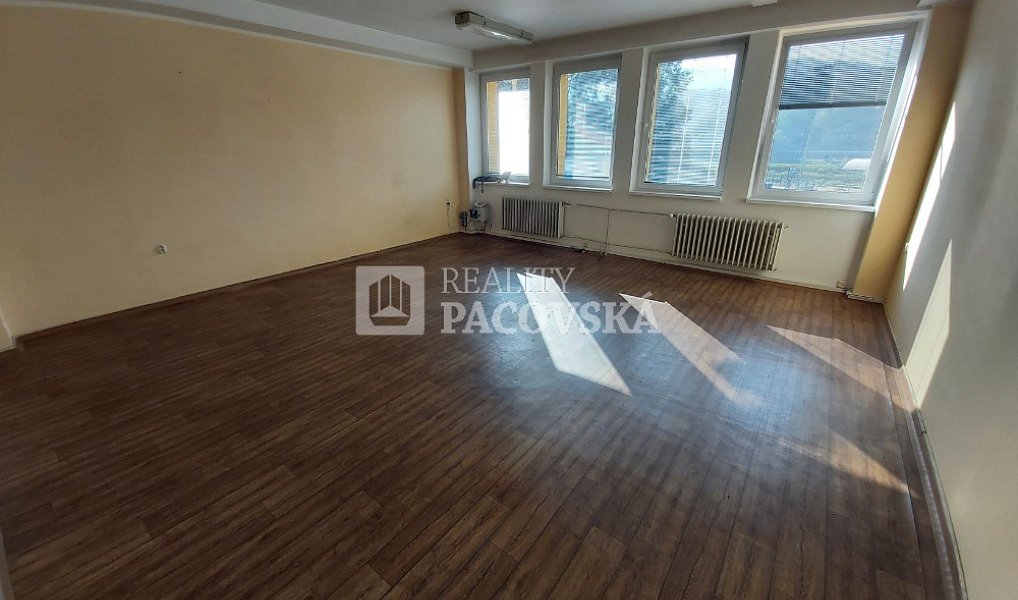 Pronájem kanceláře 16 m², Ústí nad Labem – náhled fotky 3