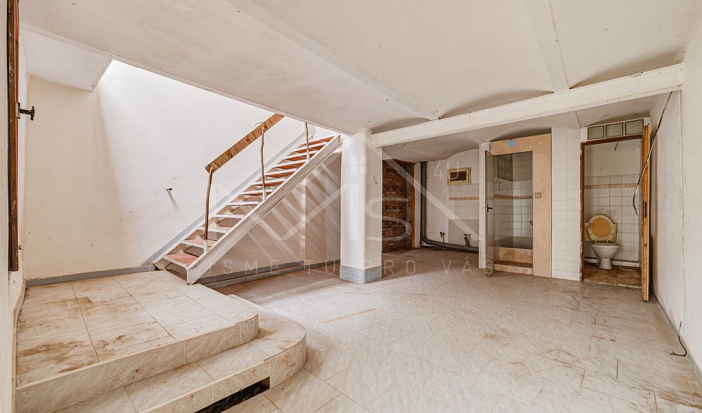 Prodej domu 330 m² s pozemkem 943 m², Chrást – náhled fotky 23