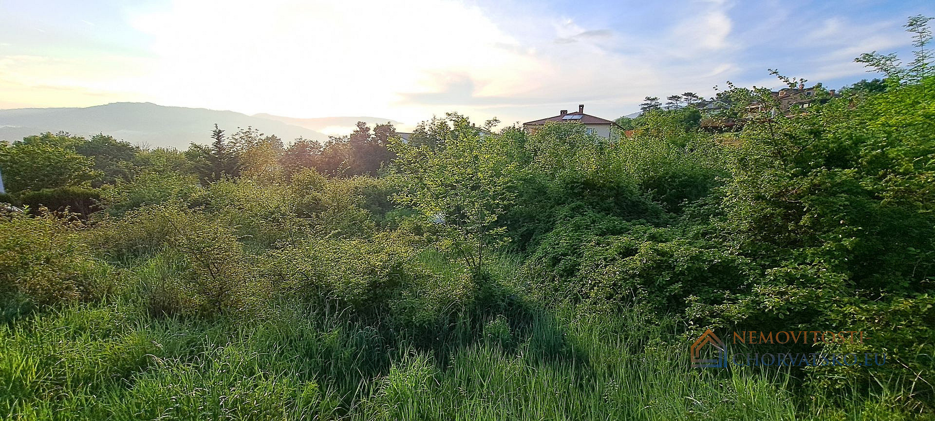 Prodej stavebního pozemku 1 441 m², Buzet