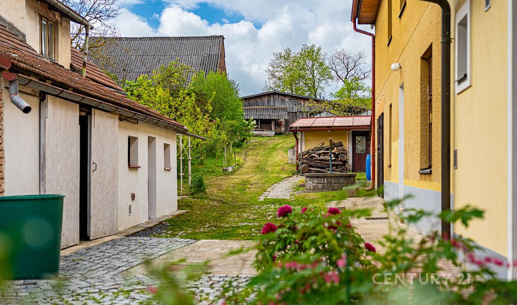Prodej domu 245 m² s pozemkem 2 664 m², Hrusice – náhled fotky 22