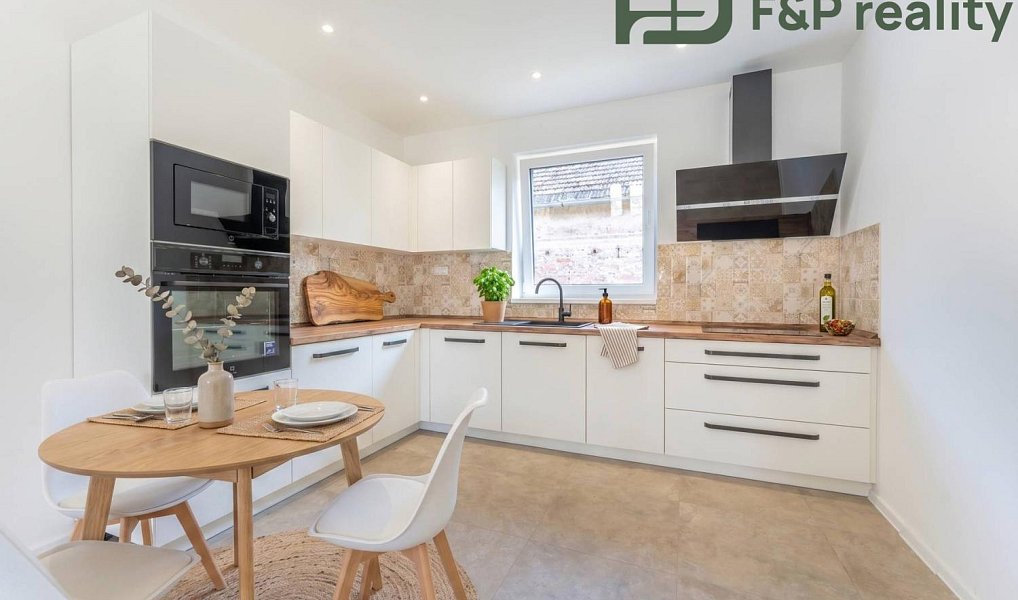 Prodej domu 102 m² s pozemkem 690 m², Úmonín – náhled fotky 2