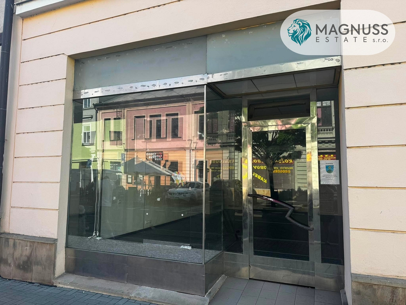 Pronájem obchodních prostor 63 m²