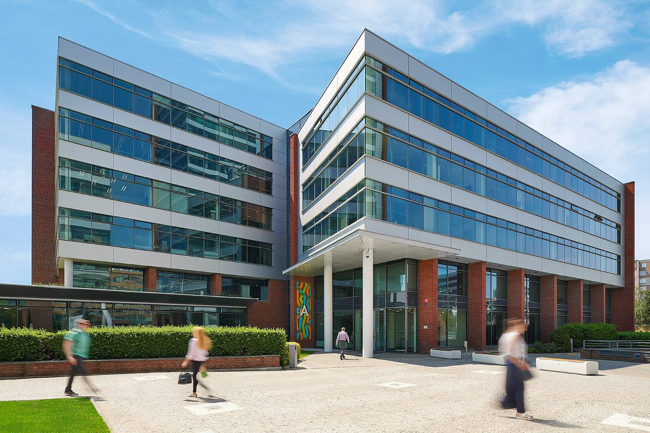 Pronájem kanceláře 578 m²
