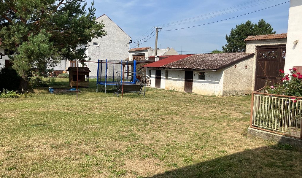 Prodej domu 220 m² s pozemkem 1 910 m², Uničov – náhled fotky 5