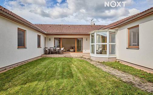 Prodej domu 210 m² s pozemkem 866 m², U Hřiště, Trutnov - Horní Staré Město