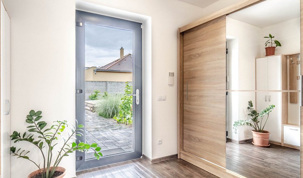 Prodej domu 417 m² s pozemkem 1 139 m², Křenice – náhled fotky 27