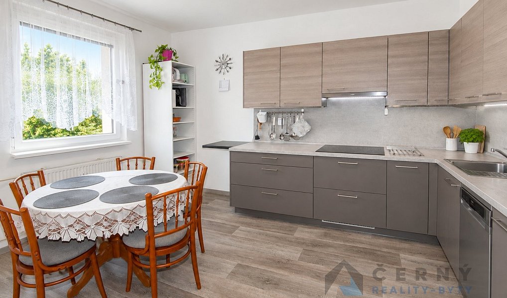 Prodej bytu 3+1 58 m², Liberec – náhled fotky 2